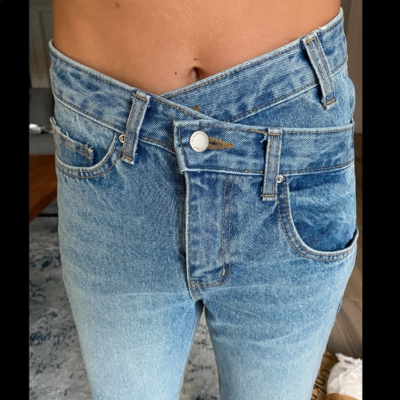 Source Unknown- Criss Cross Boyfriend Jeans - Picture 1 of 11